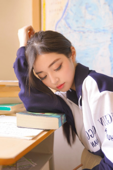 西川里音